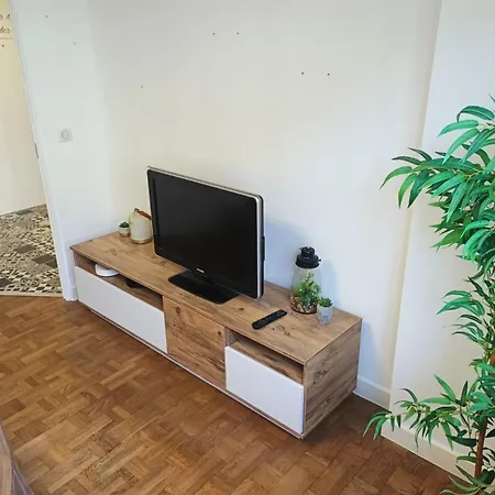 Nice T2 With Wifi Near Hypercenter